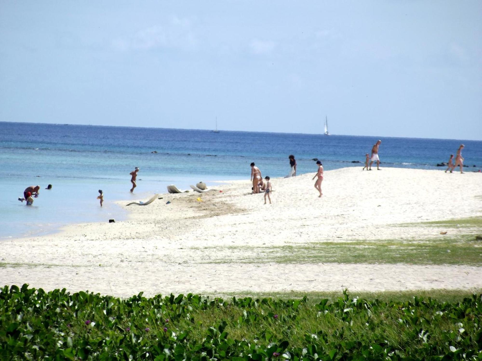 West Sand Holidays Licensed By The Tourism Authority 09926 Flic en Flac Ngoại thất bức ảnh